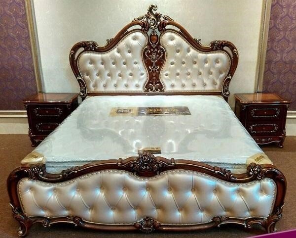 Mẫu giường ngủ làm từ gỗ cao cấp