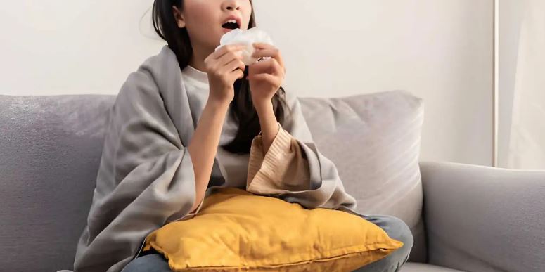 Hắt Xì Hơi Theo Giờ Nữ
